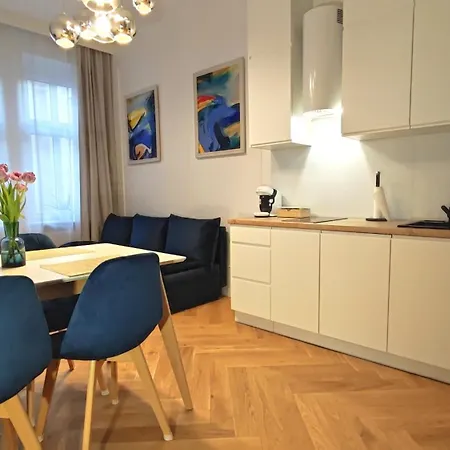 Apartament Strzelecka 19 *